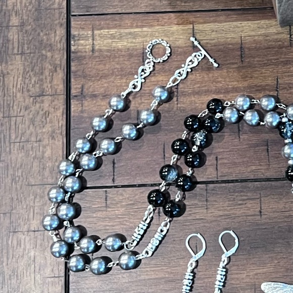 NWOT - Beautiful Large dragonfly necklace with matching earrings - Picture 6 of 8